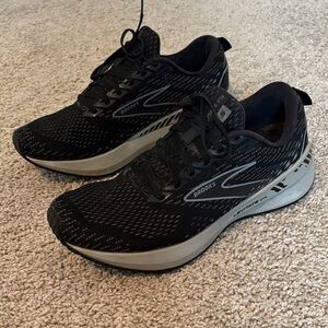 Brooks Levitate 5